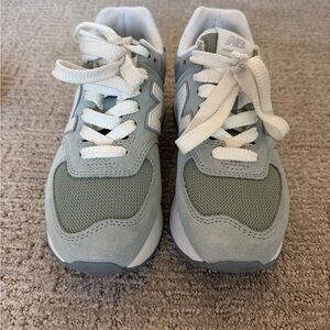 New Balance Kids' Light Gray Sneakers